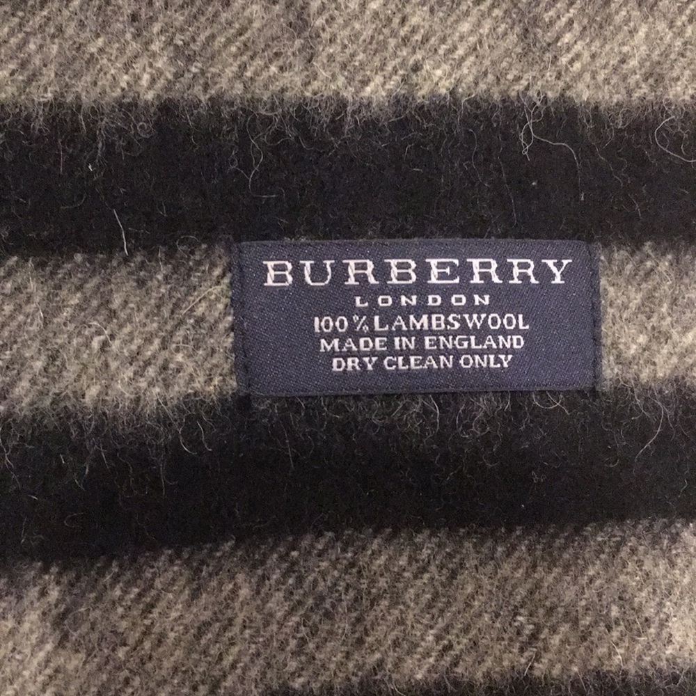 Burberry “Mega check” lambswool Scarf - Black